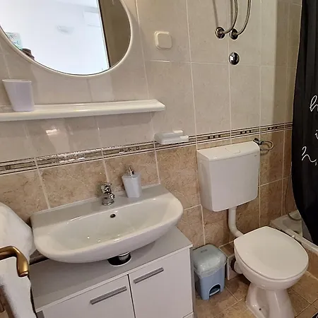 Grubisa * Drvenik (Split-Dalmatia)